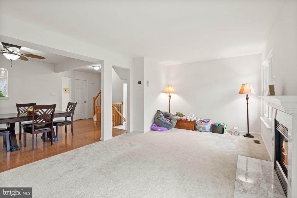 854 Vanderbilt Ter SE