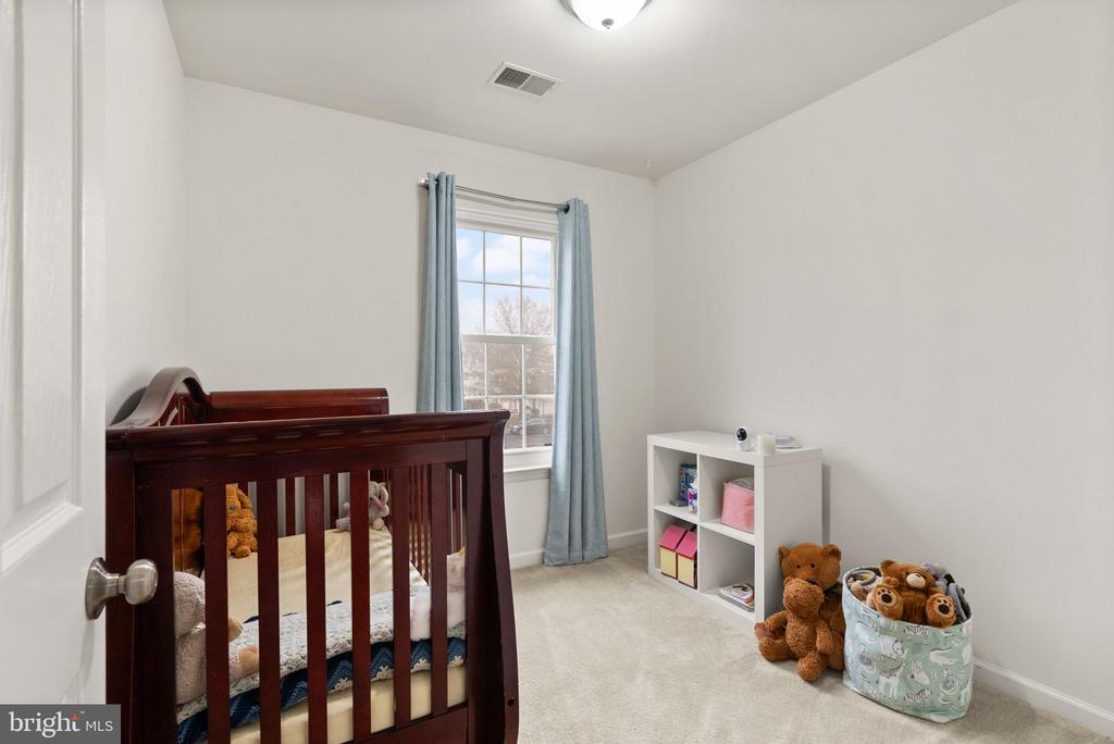 854 Vanderbilt Ter SE