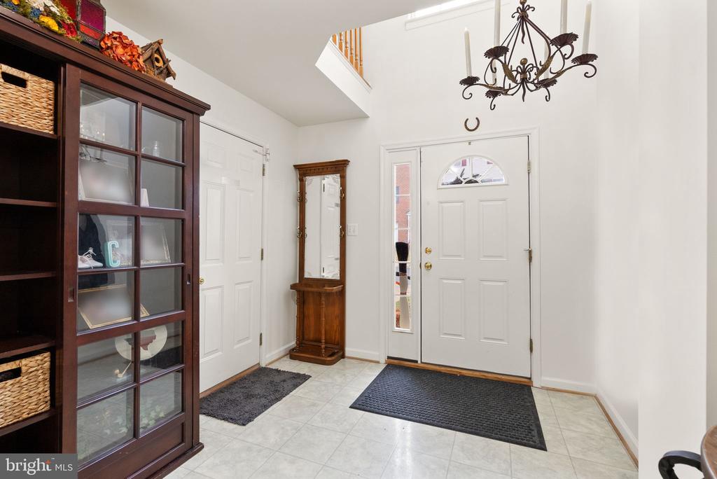 854 Vanderbilt Ter SE