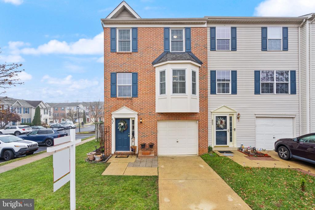 854 Vanderbilt Ter SE