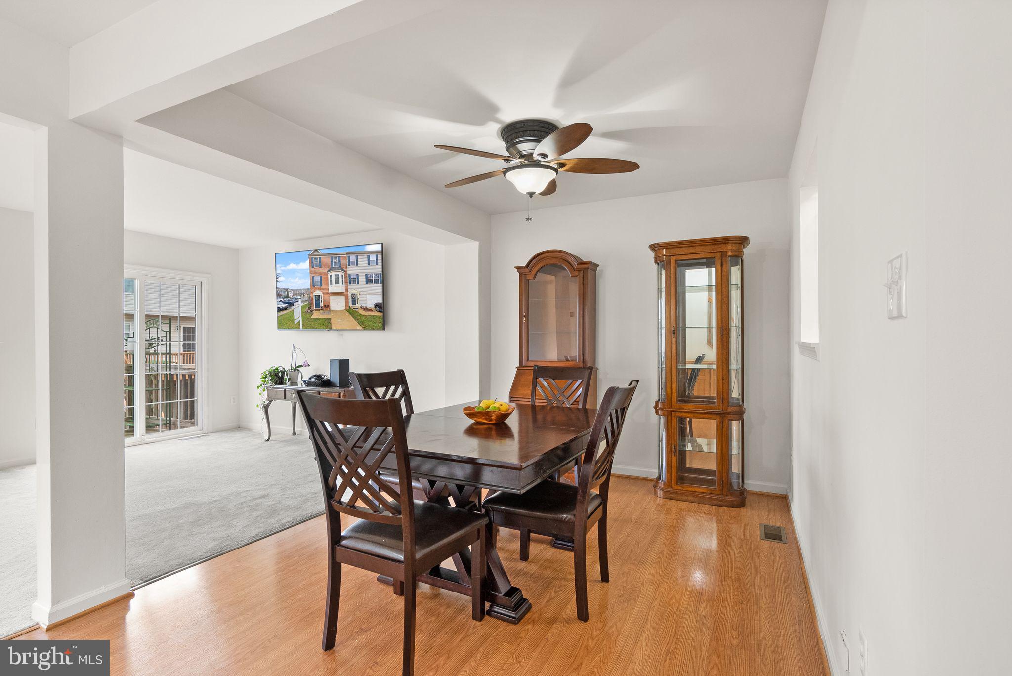 854 Vanderbilt Ter SE