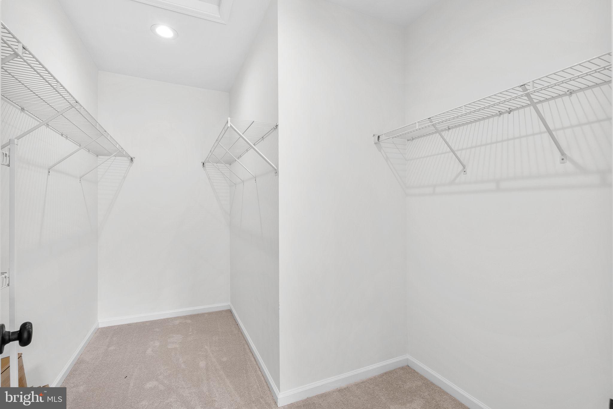 303 Dublin Sq