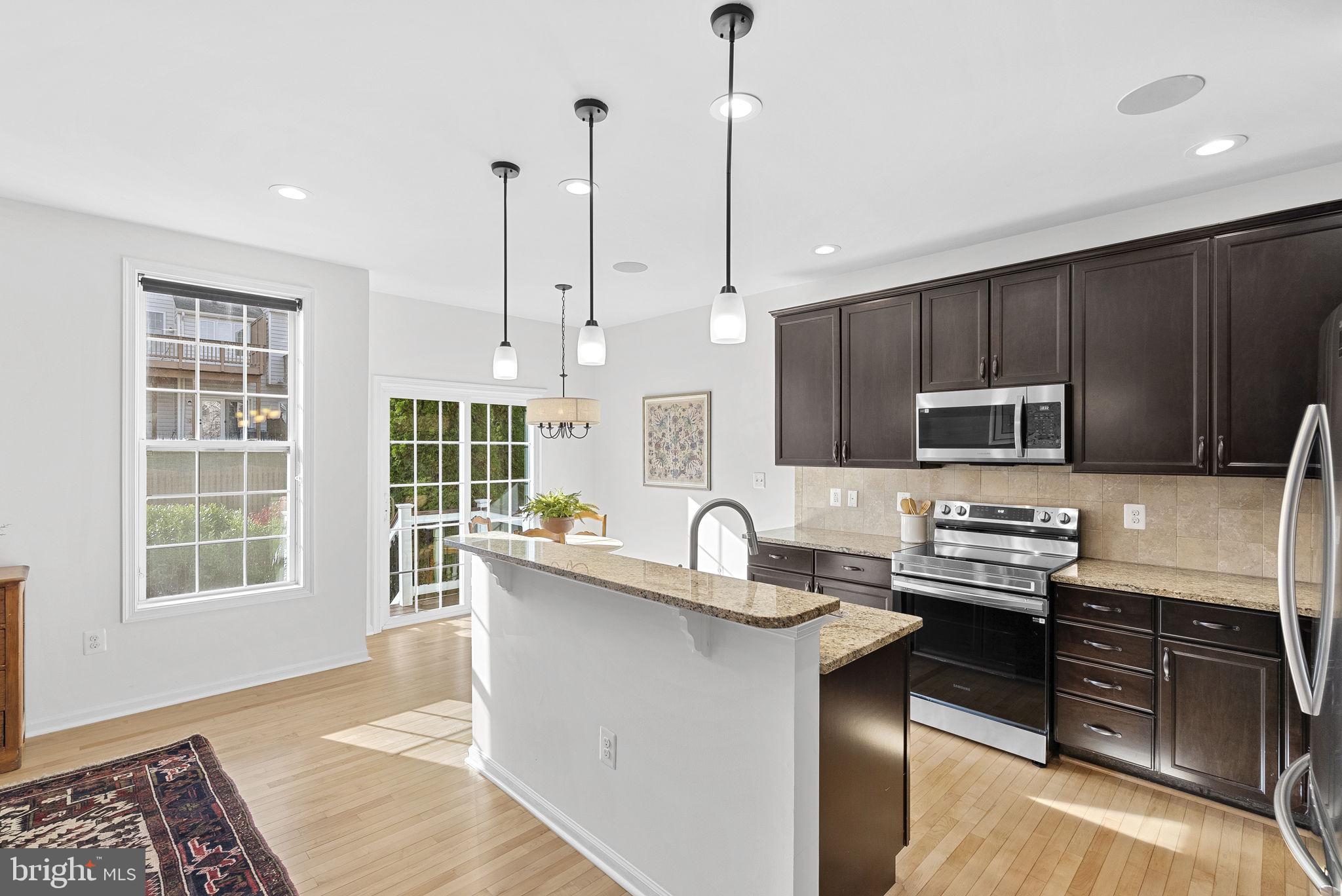 303 Dublin Sq