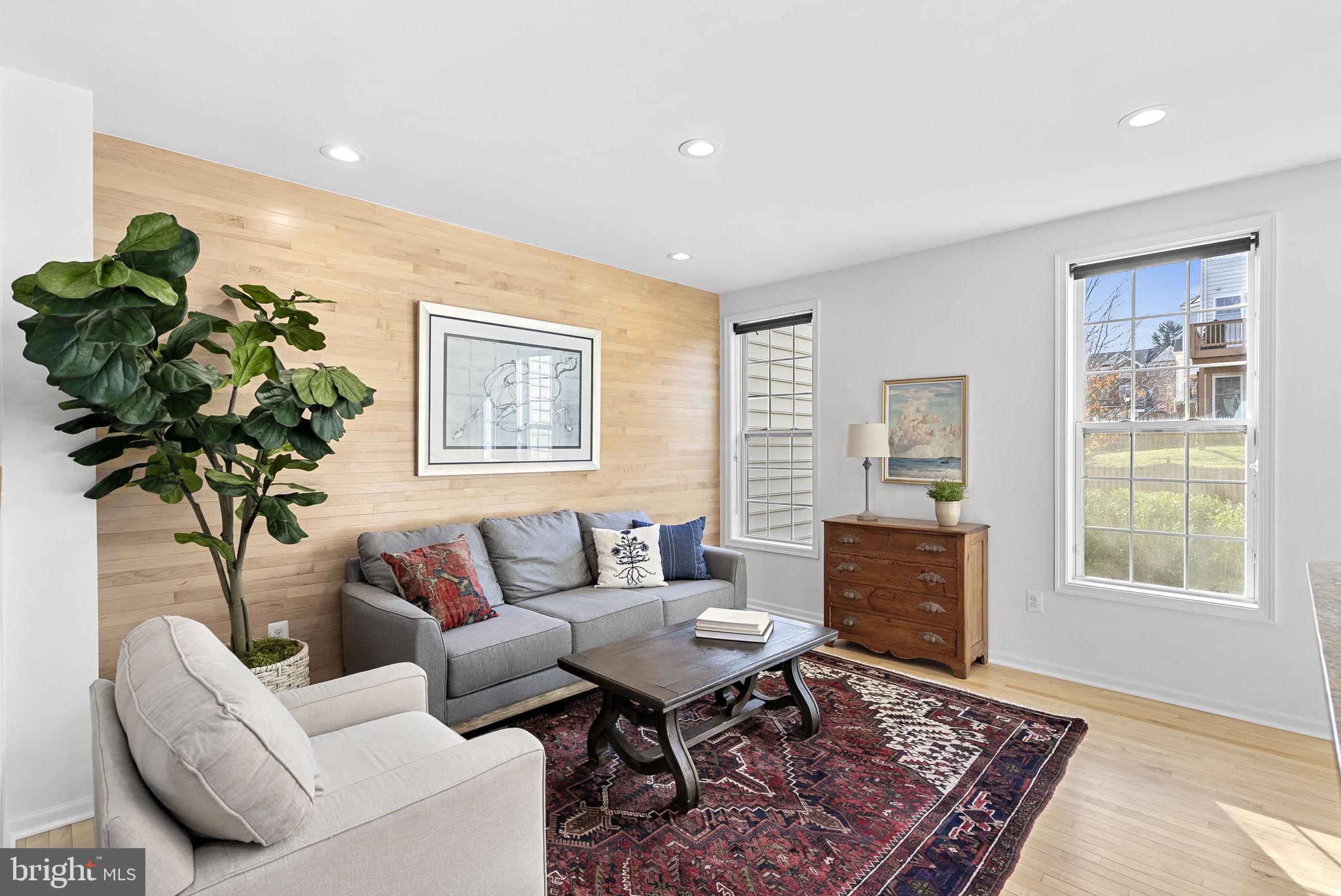 303 Dublin Sq