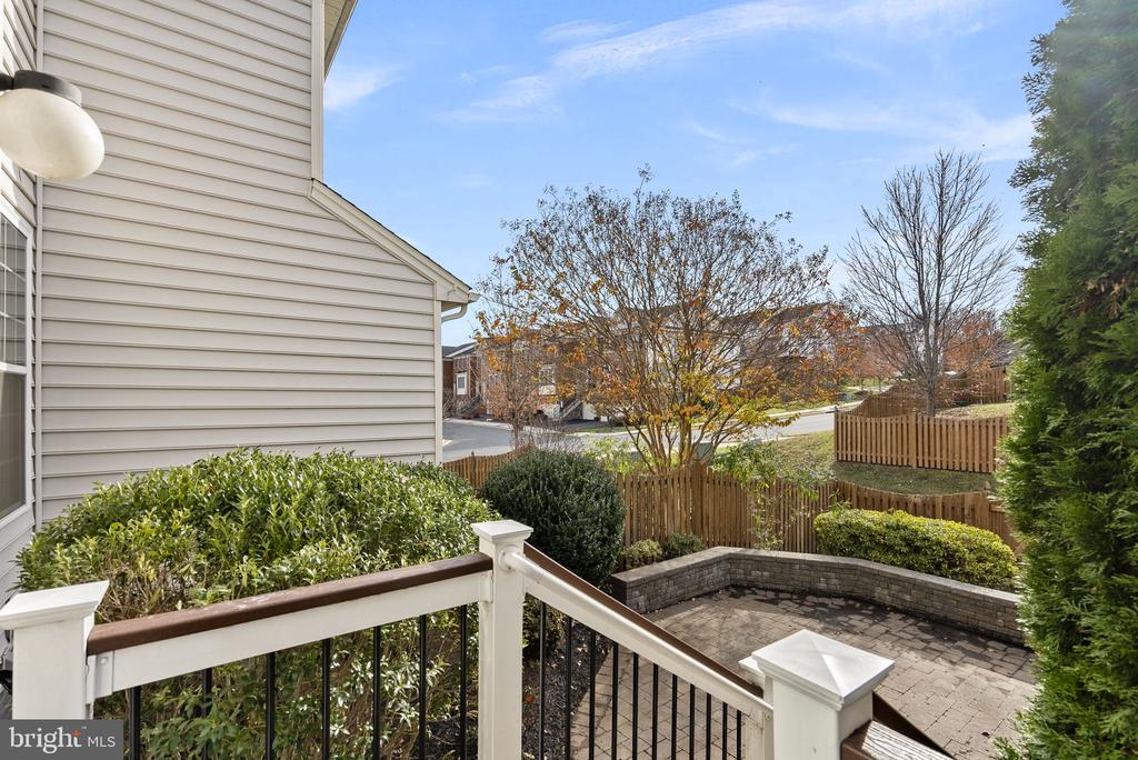 303 Dublin Sq