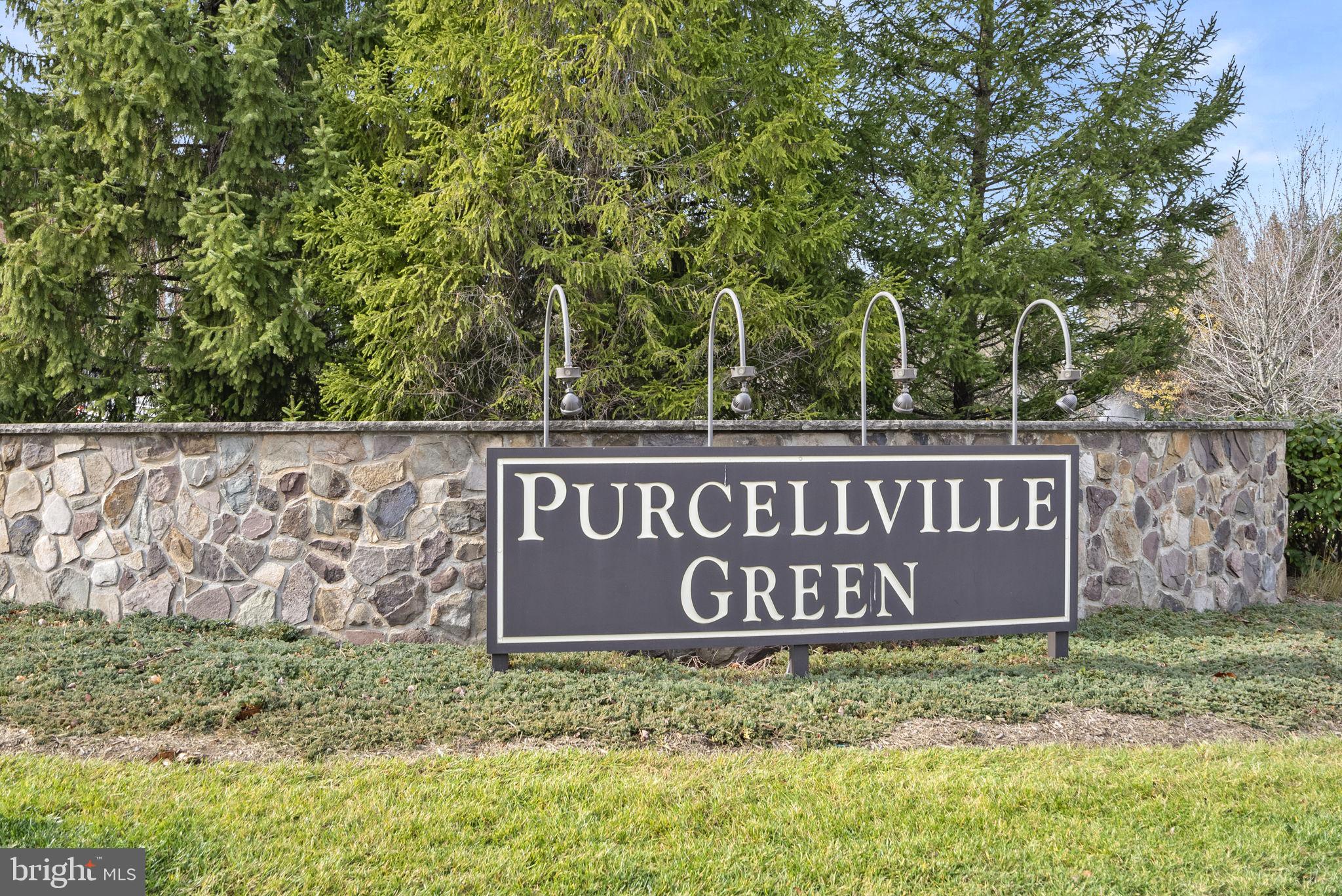 303 Dublin Sq