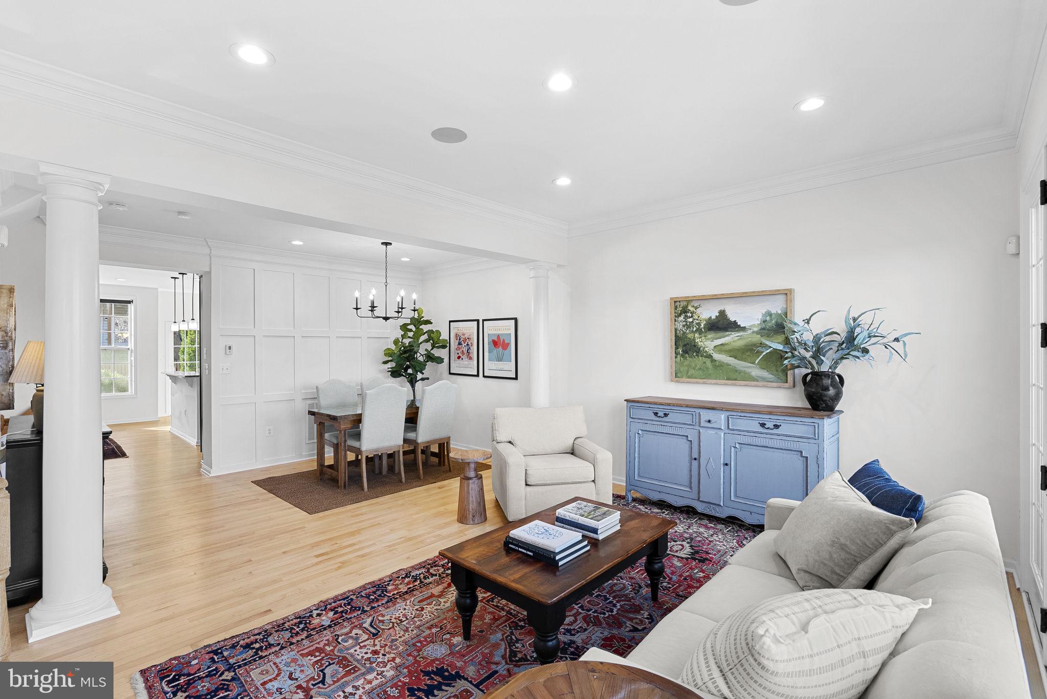 303 Dublin Sq