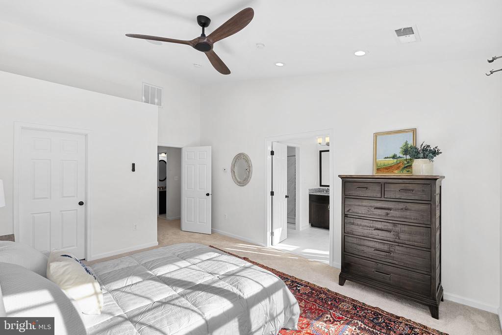 303 Dublin Sq