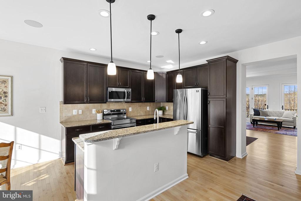 303 Dublin Sq