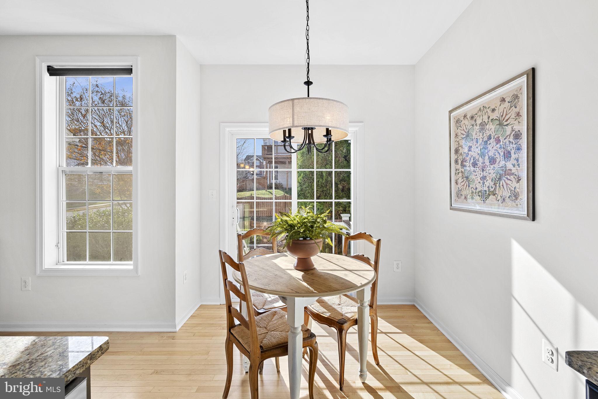 303 Dublin Sq