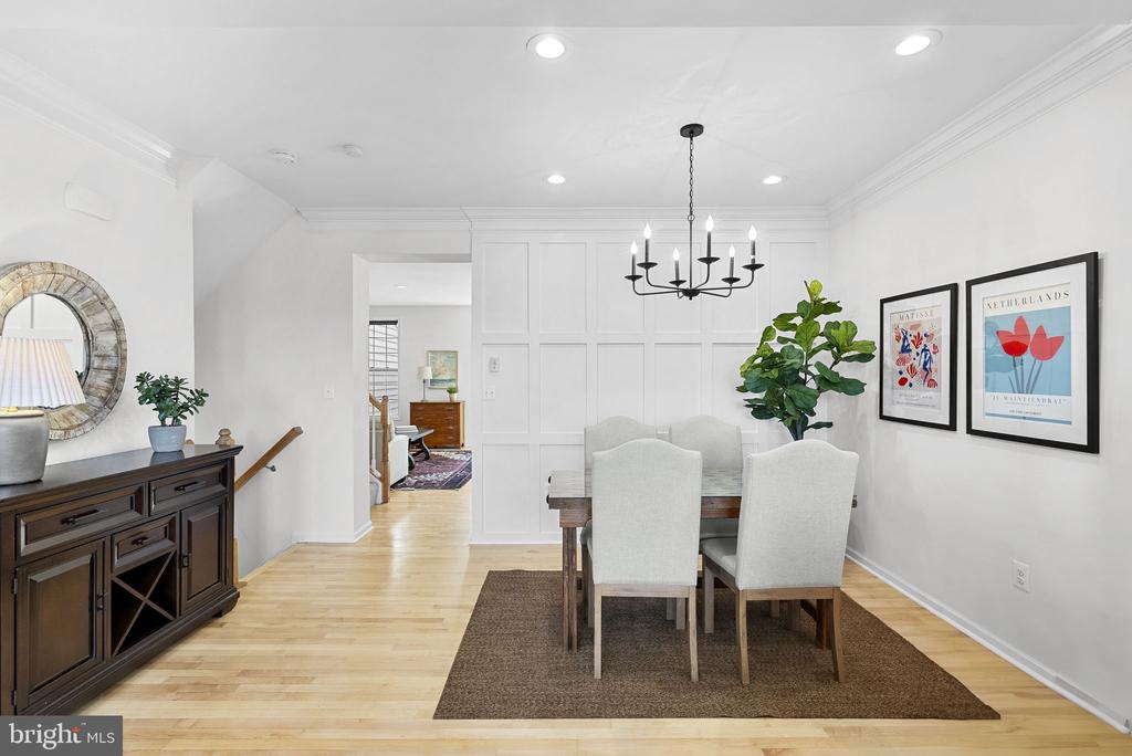 303 Dublin Sq