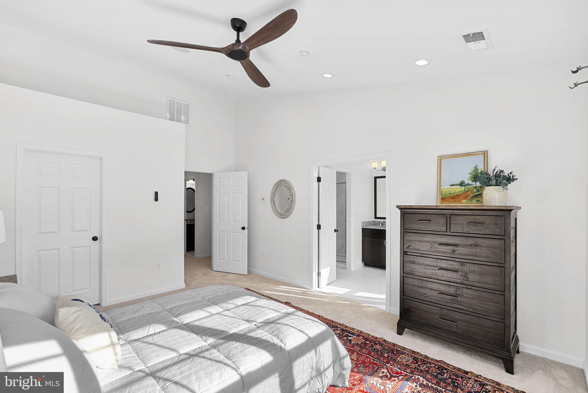 303 Dublin Sq