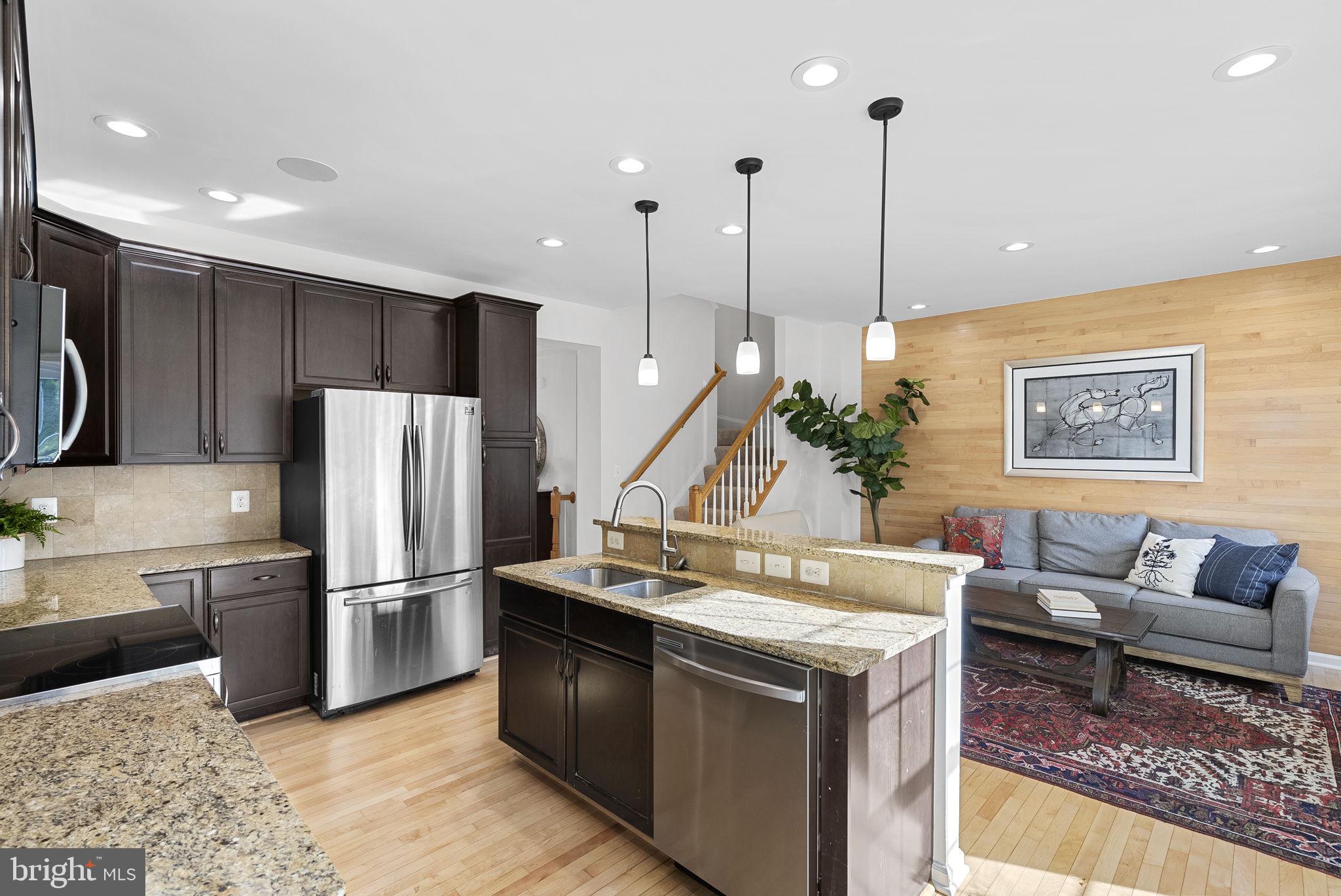 303 Dublin Sq
