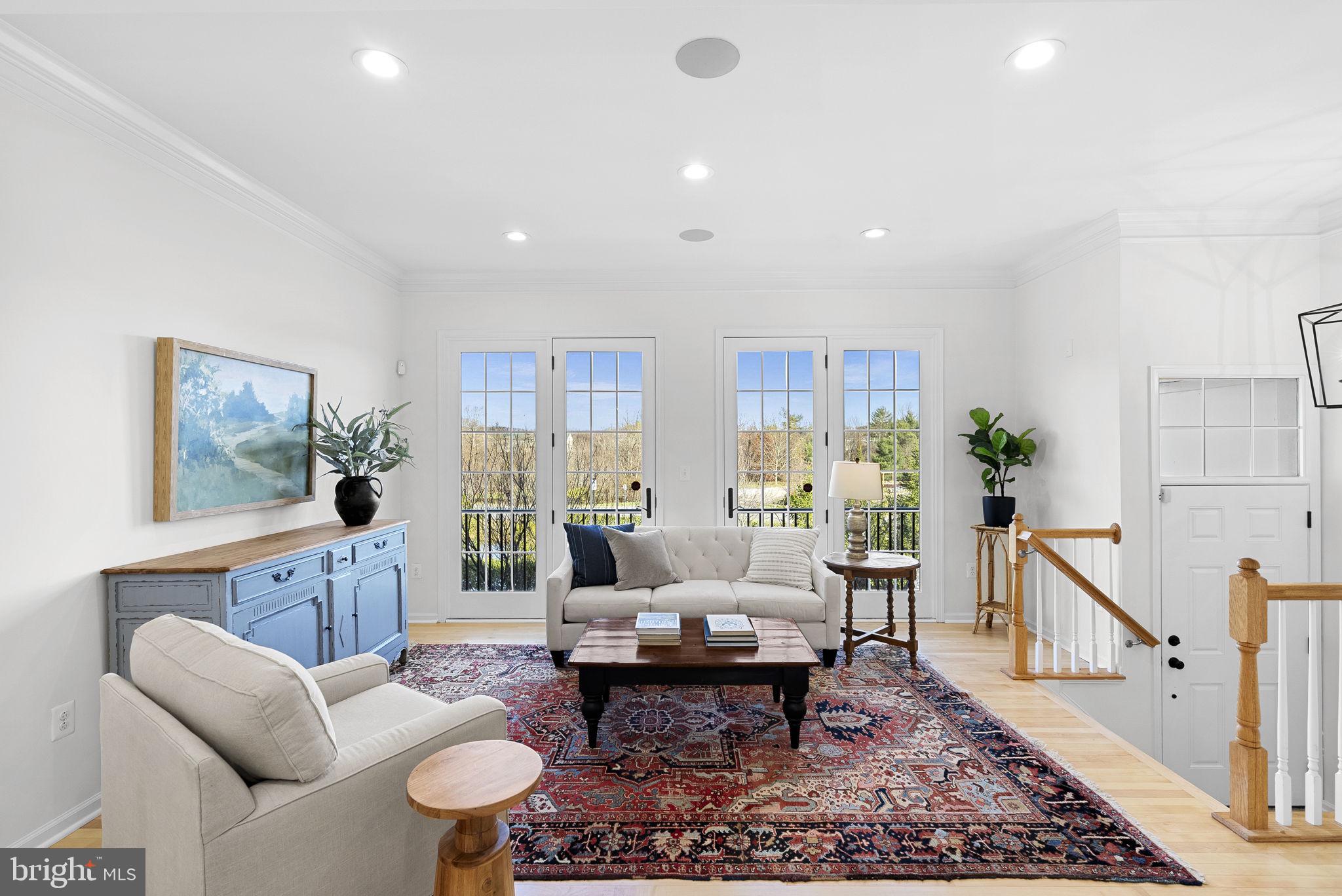 303 Dublin Sq