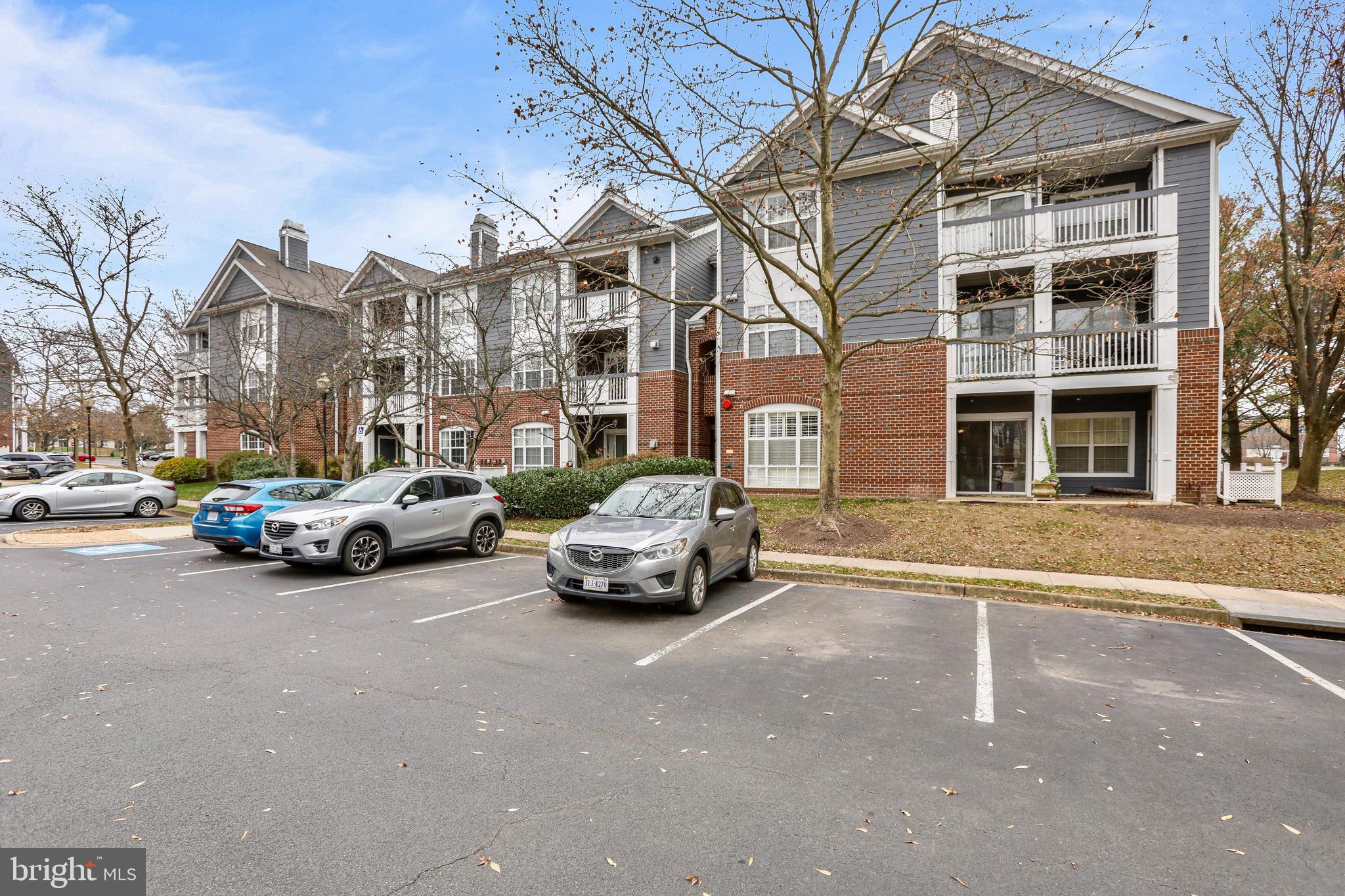 20311 Beechwood Ter #302