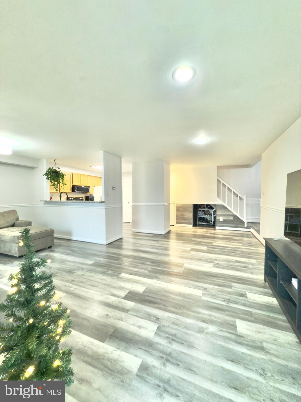 1068 Mycroft Ct