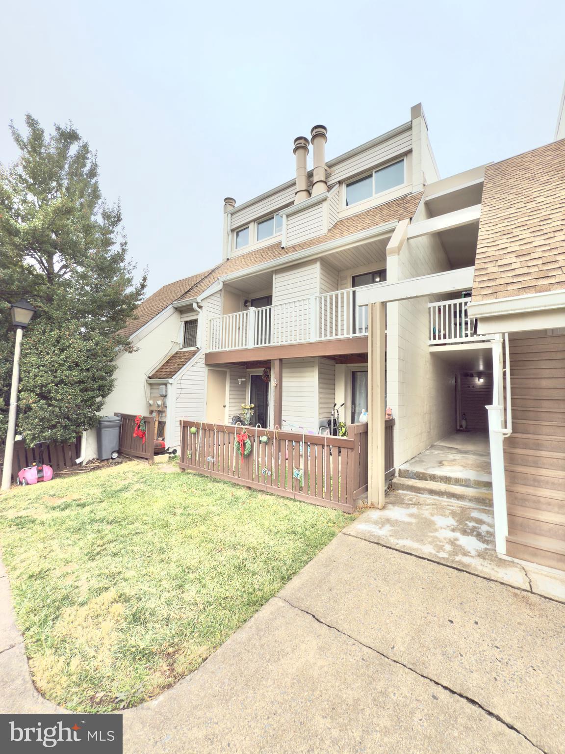 1068 Mycroft Ct