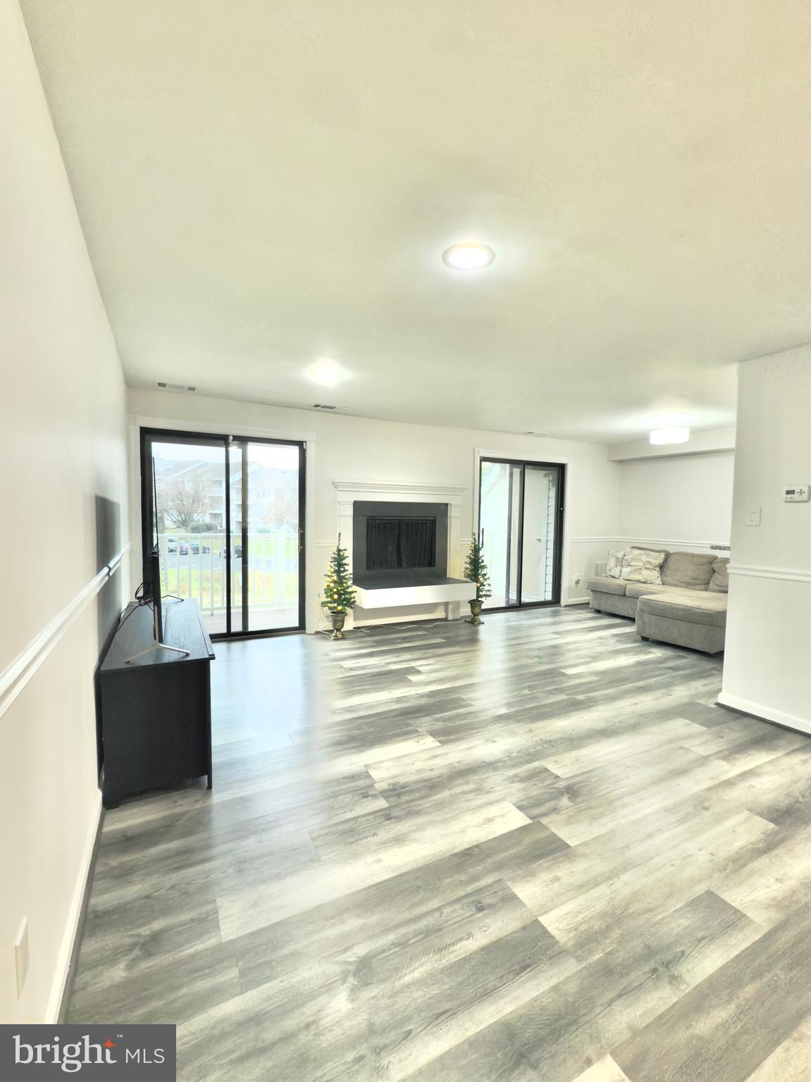 1068 Mycroft Ct