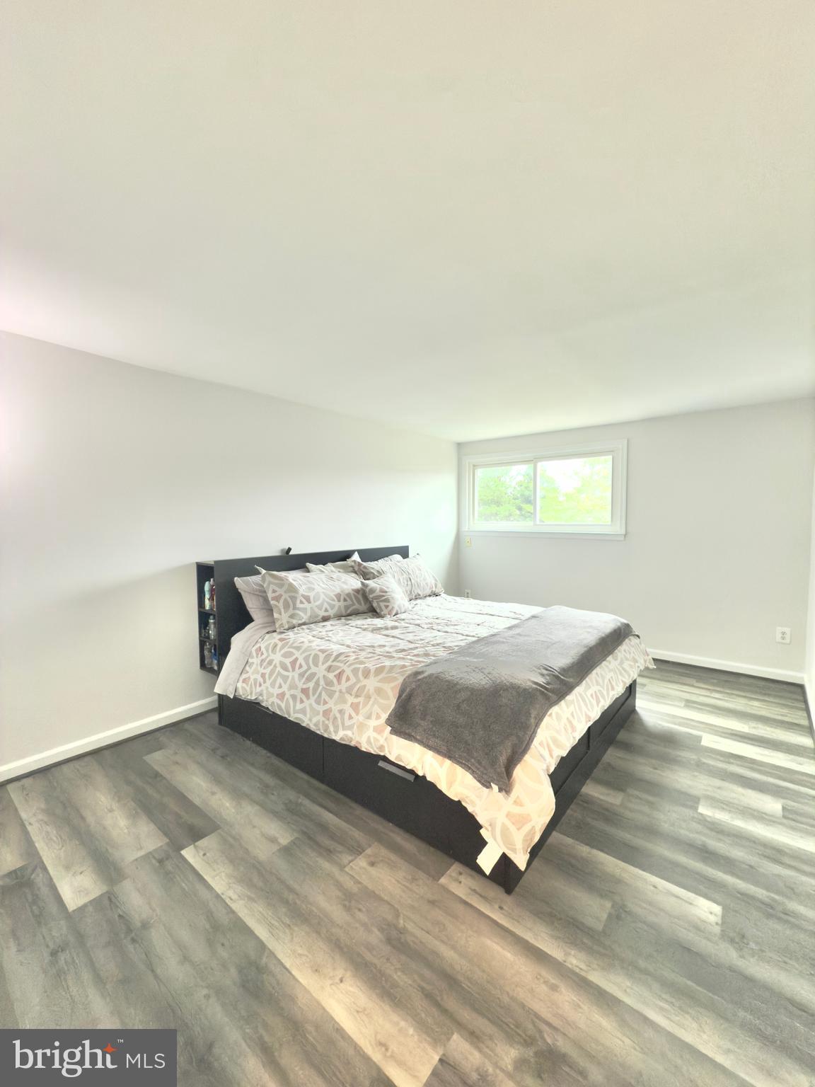 1068 Mycroft Ct