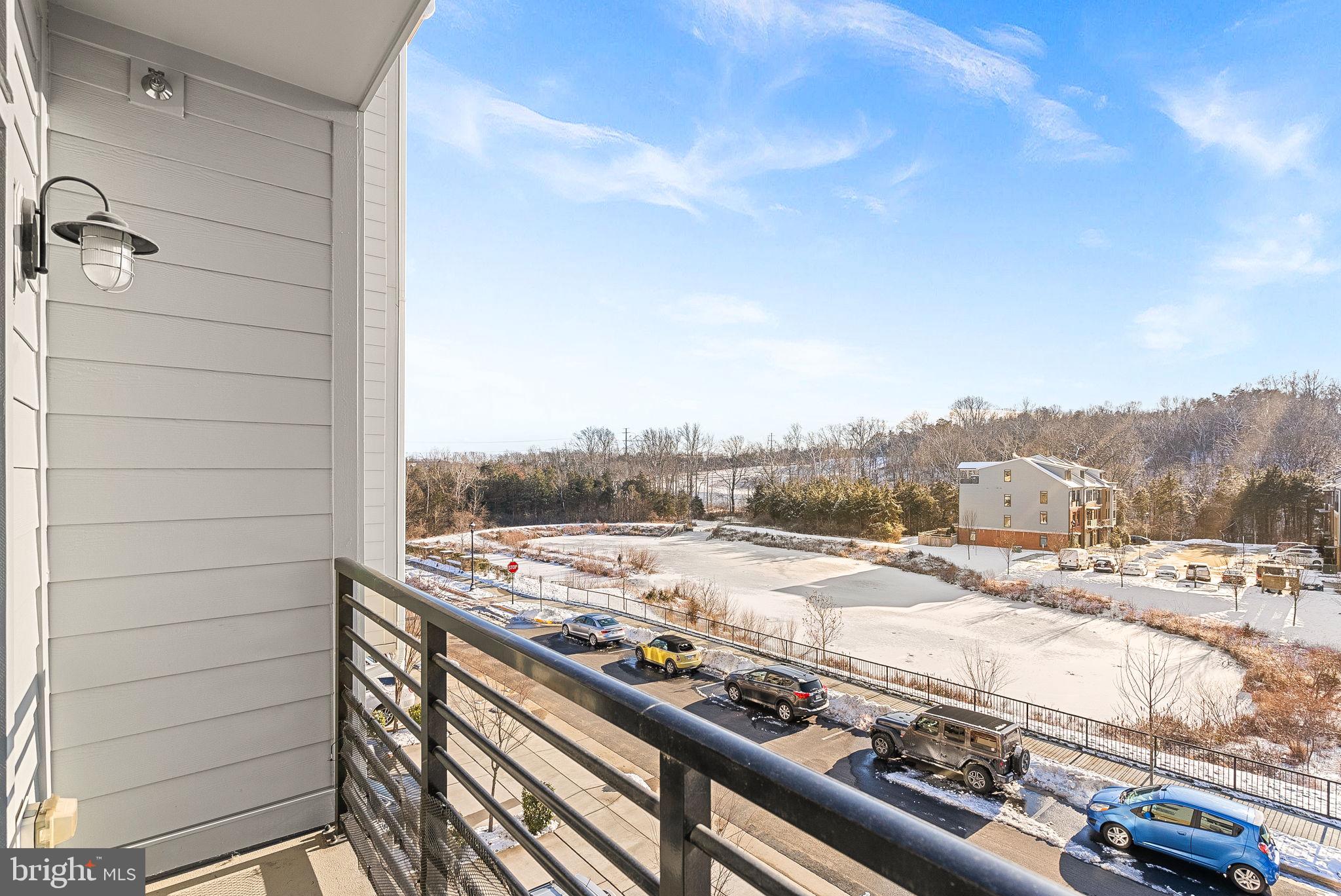 1310 Ribbon Limestone Ter SE