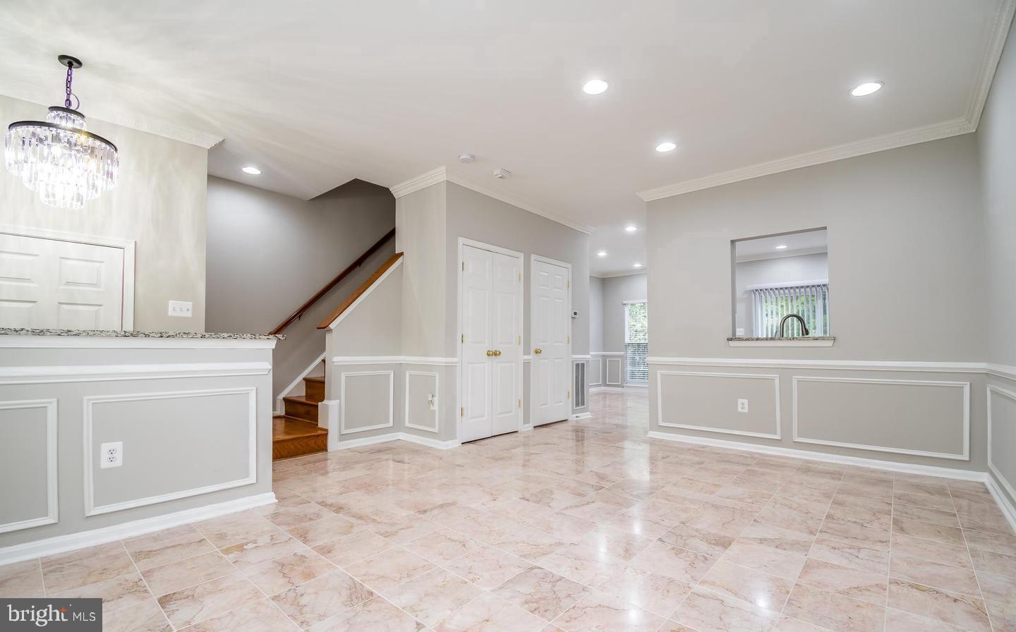 45572 GRAND CENTRAL SQ
