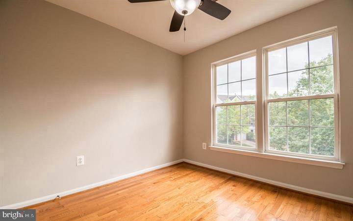 45572 GRAND CENTRAL SQ