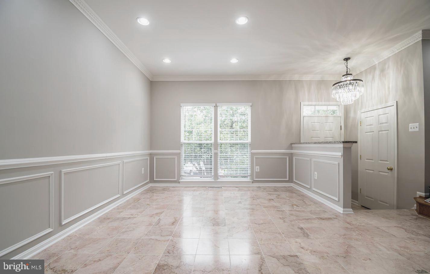 45572 GRAND CENTRAL SQ