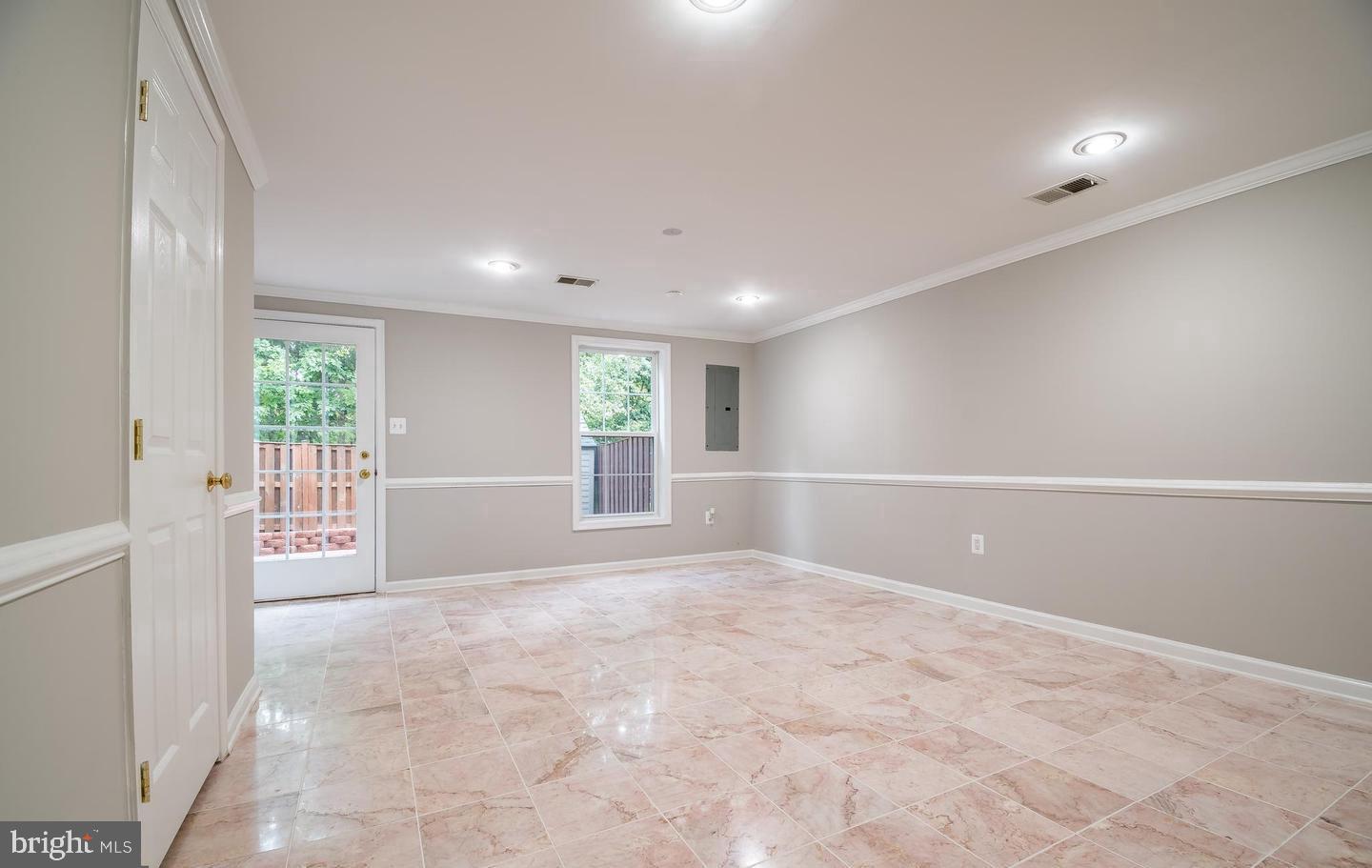 45572 GRAND CENTRAL SQ