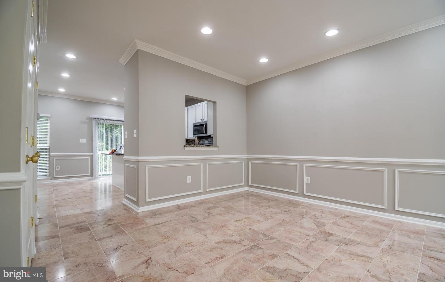 45572 GRAND CENTRAL SQ
