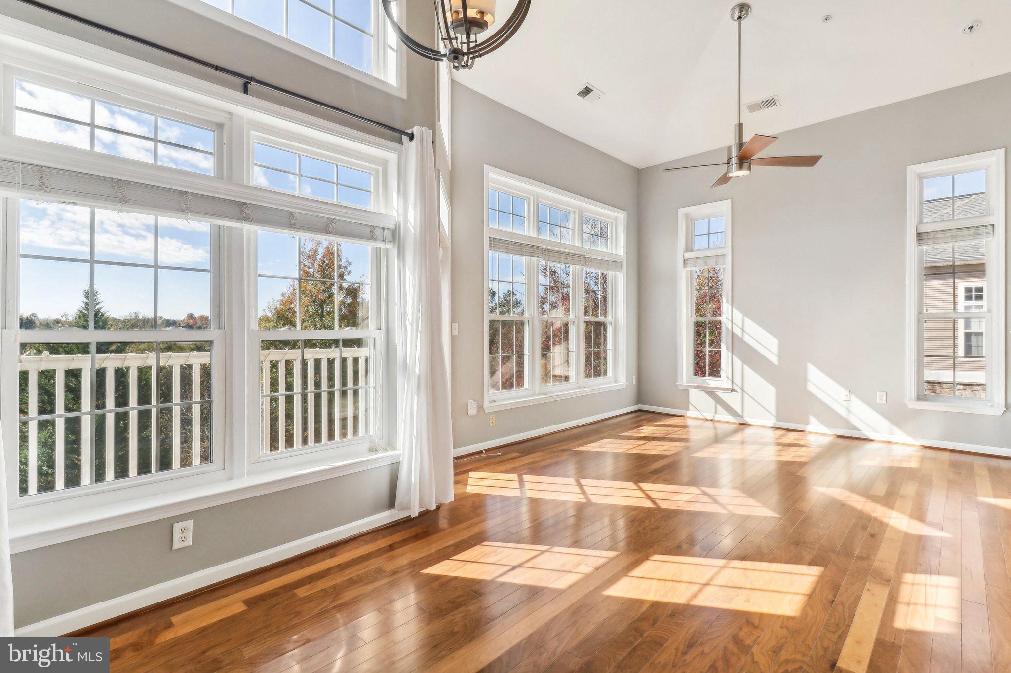 507 SUNSET VIEW TER SE #303