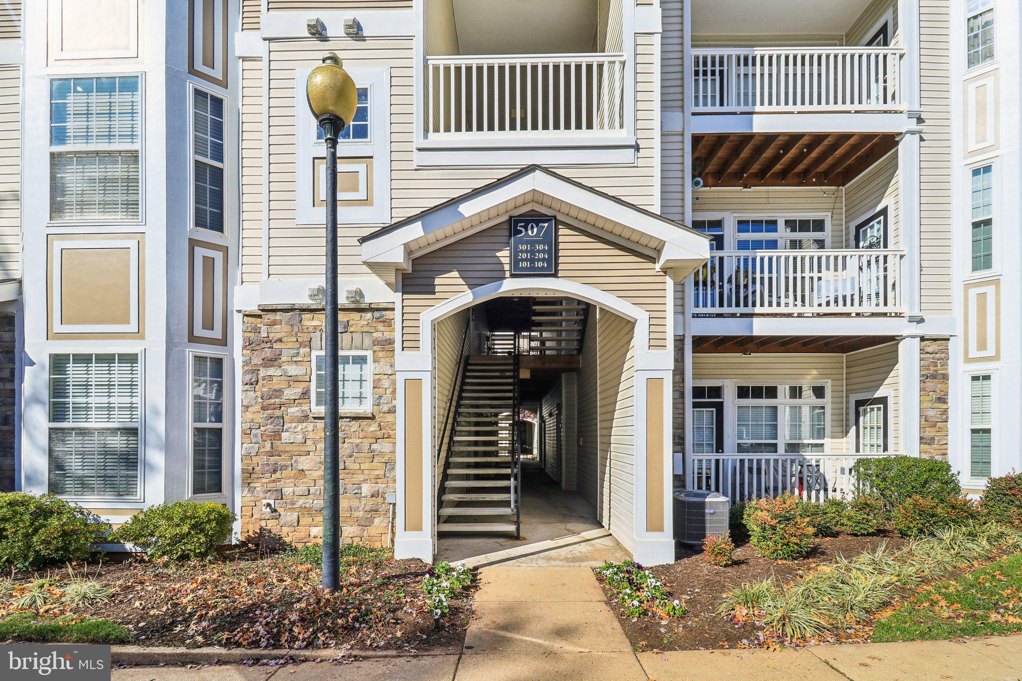 507 SUNSET VIEW TER SE #303
