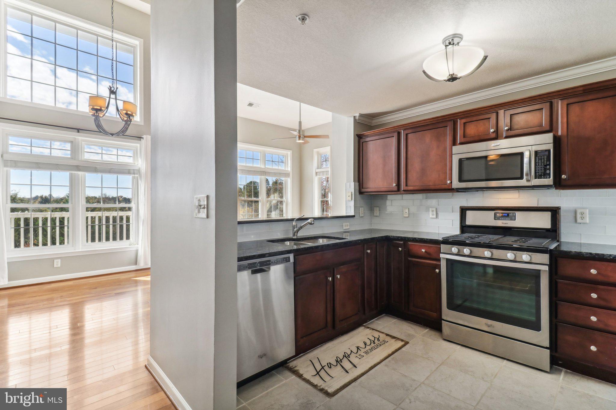 507 SUNSET VIEW TER SE #303