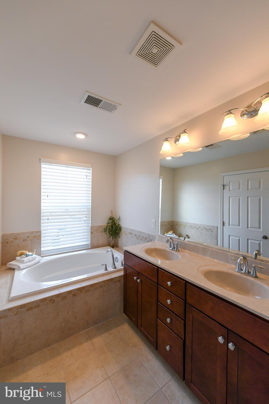 25225 Briargate Ter