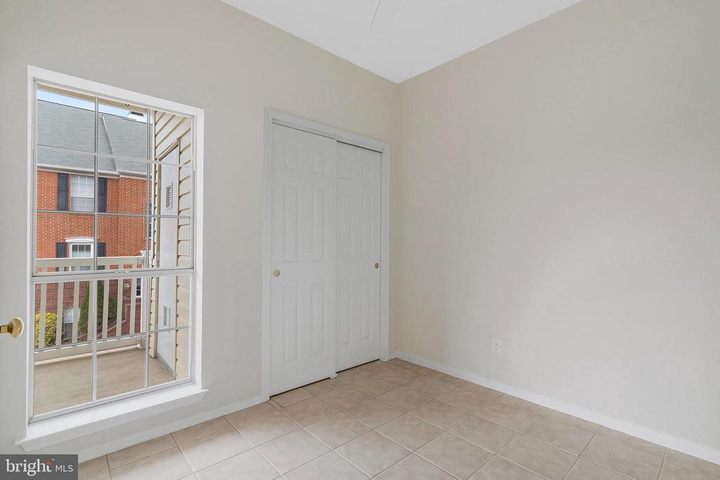 672 Gateway Dr SE #602