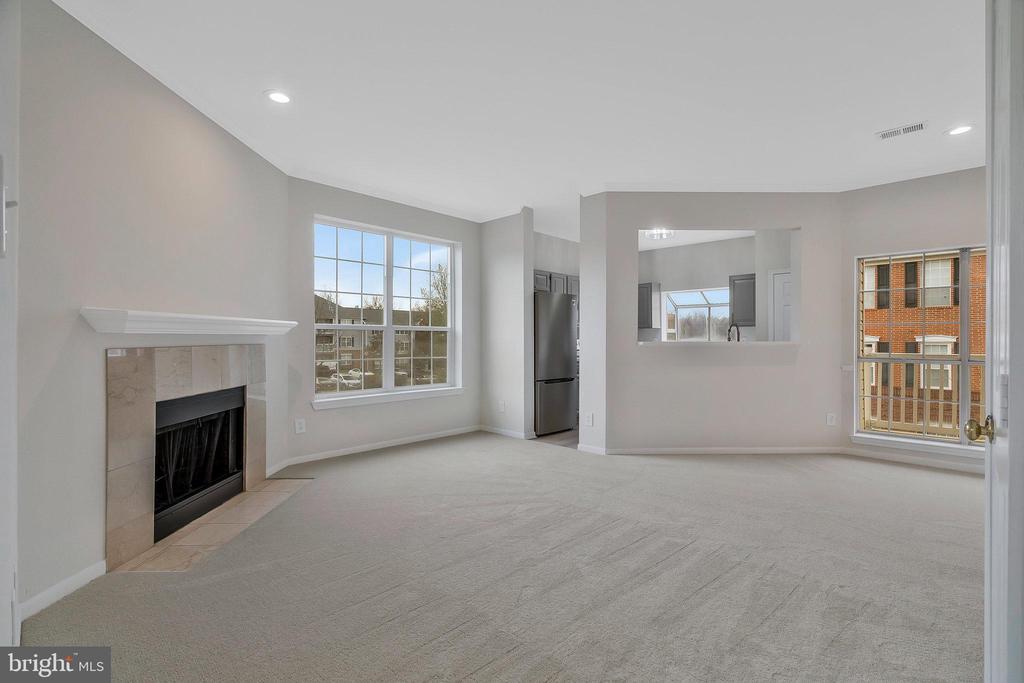 672 Gateway Dr SE #602