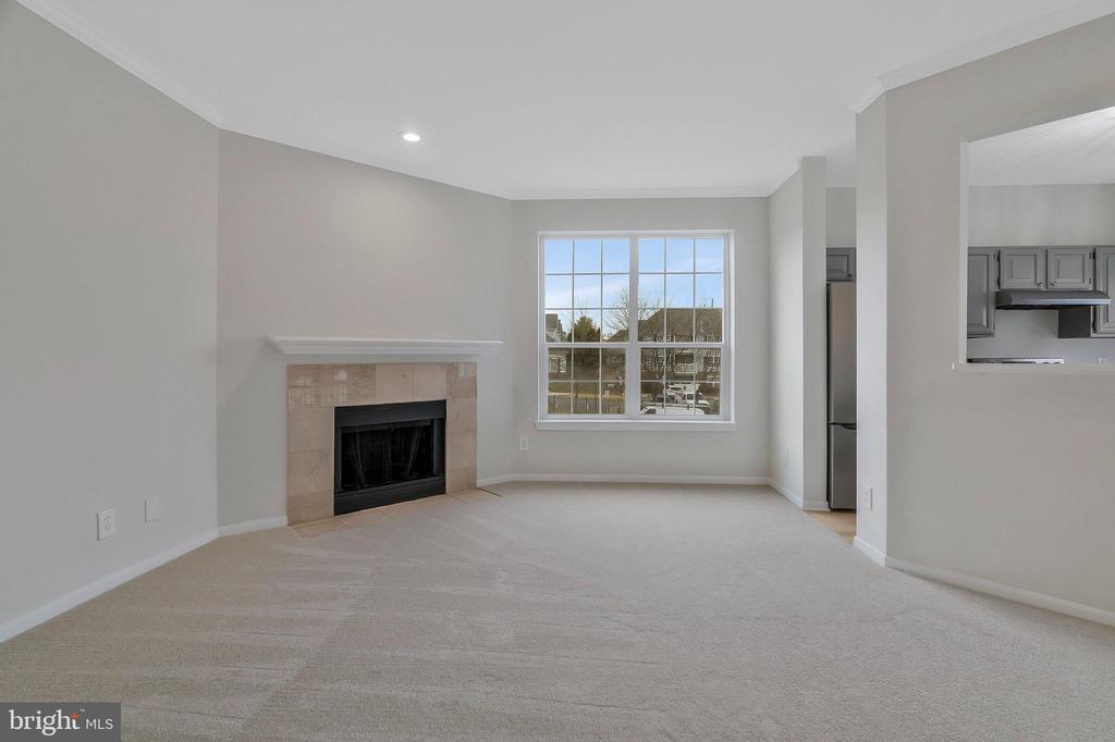 672 Gateway Dr SE #602