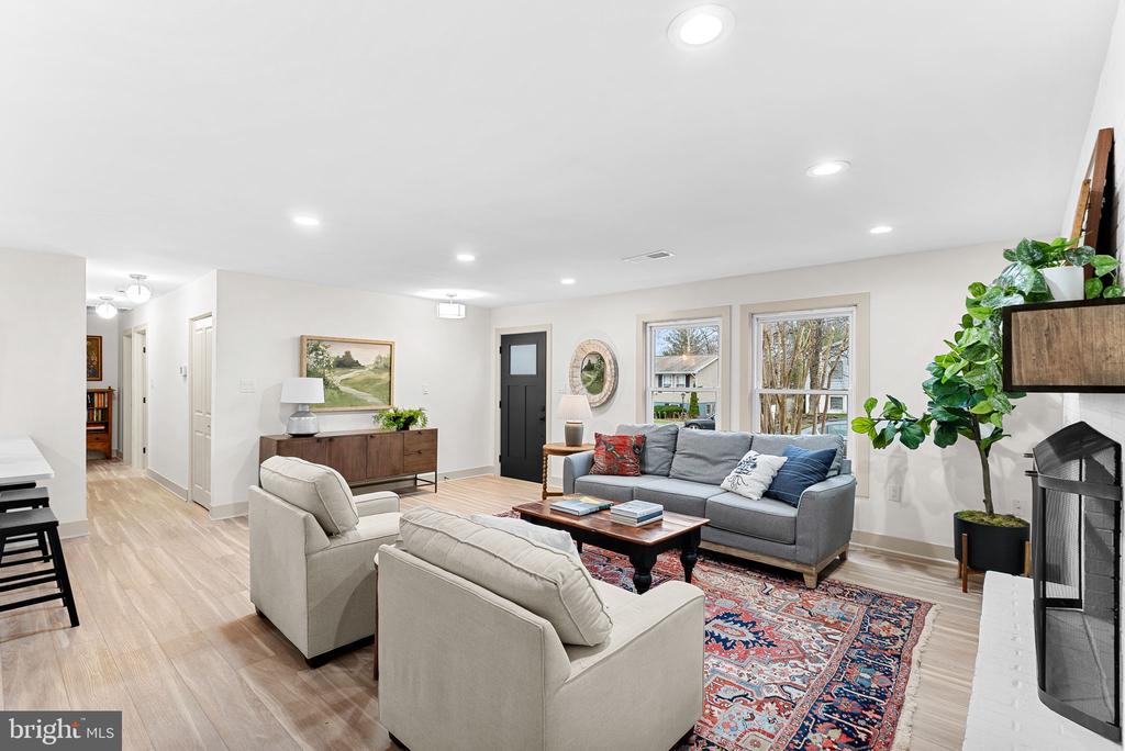 721 N Argonne Ave