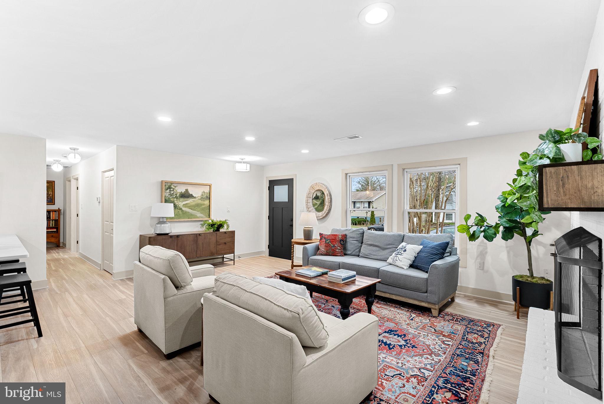 721 N Argonne Ave