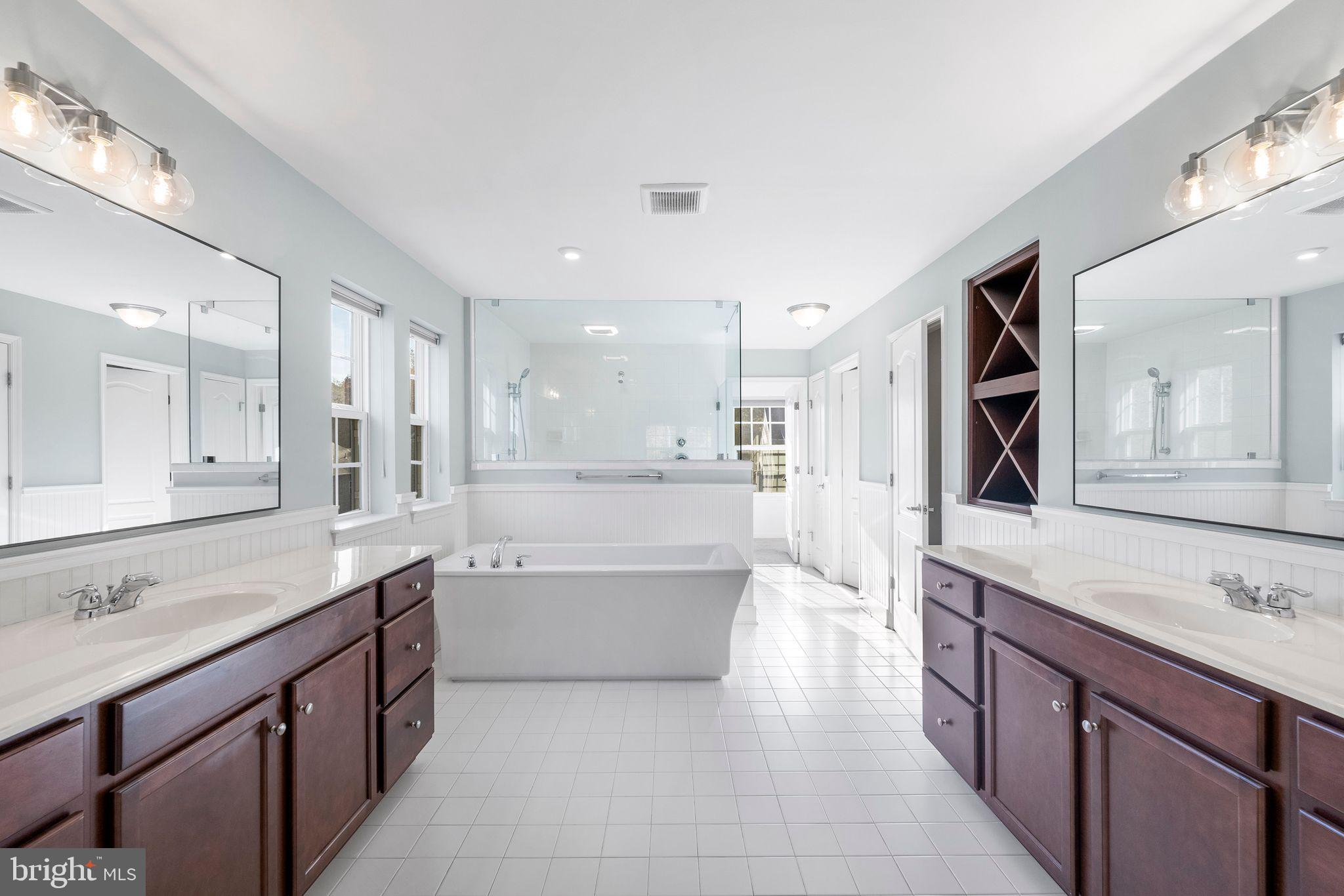 24481 Island Pool Ct