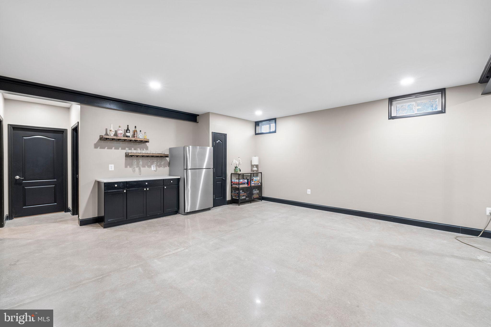 24481 Island Pool Ct