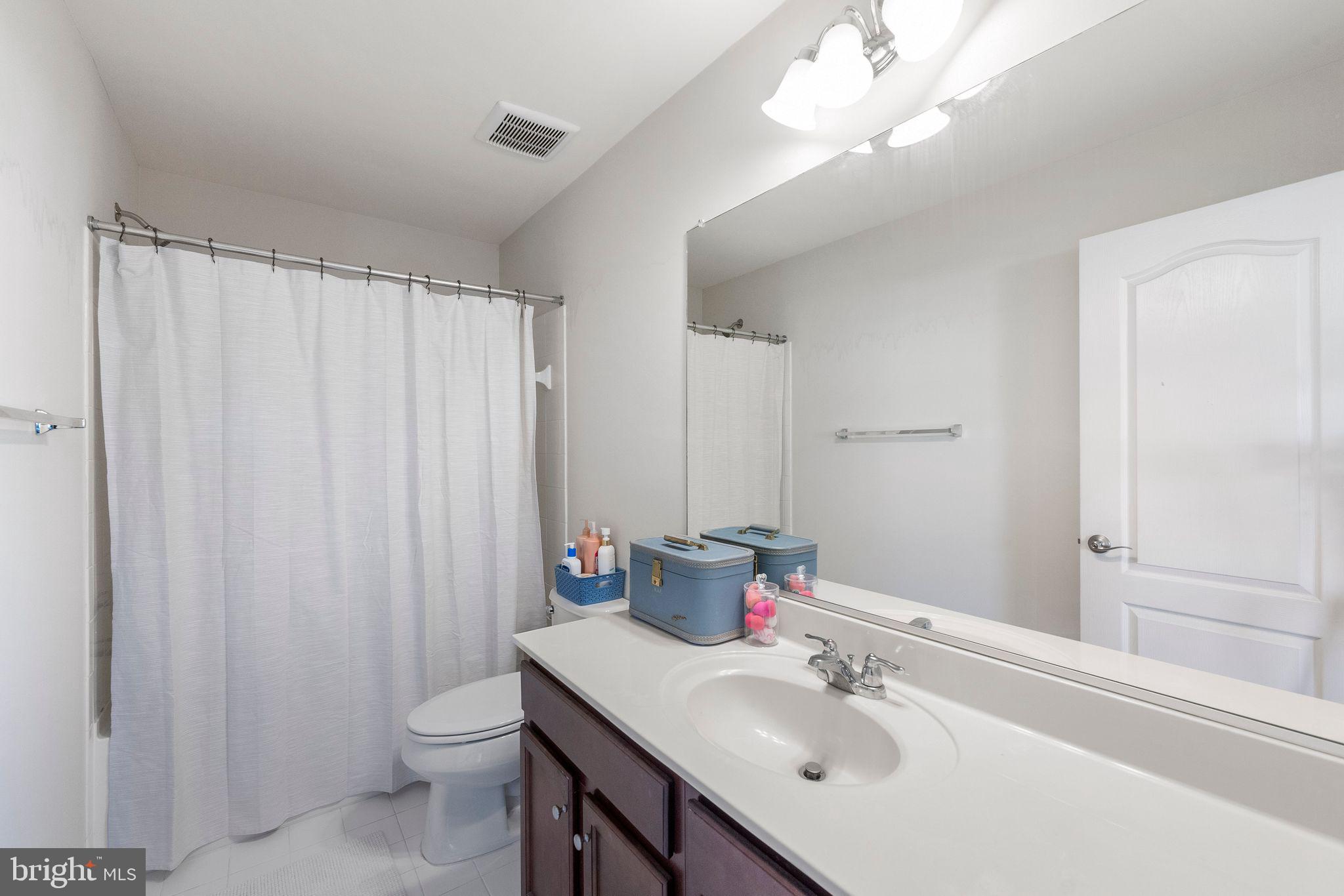 24481 Island Pool Ct