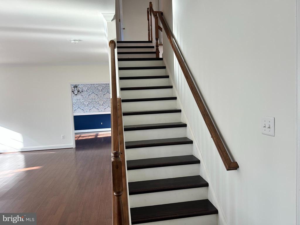 46487 PRIMULA CT