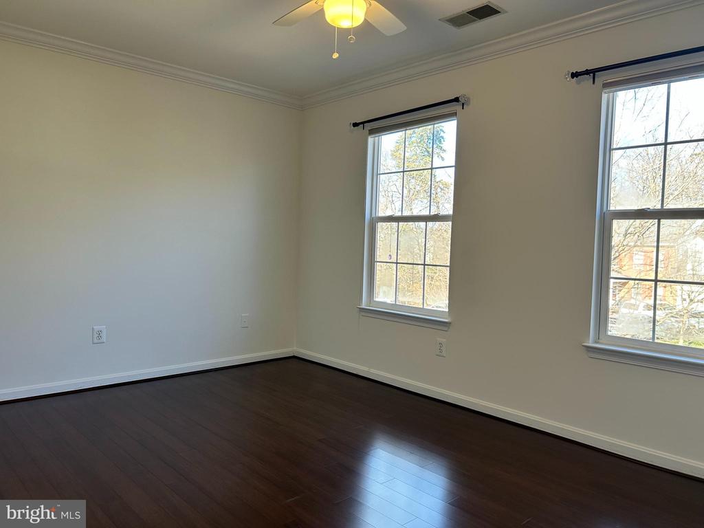 46487 PRIMULA CT
