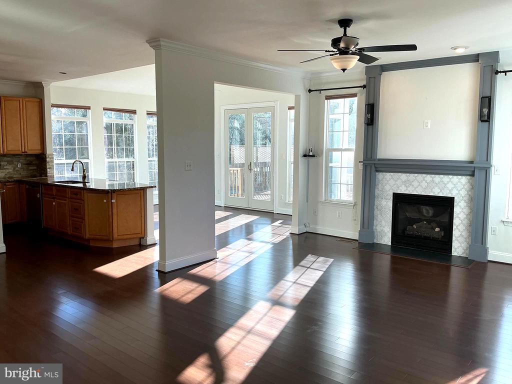 46487 PRIMULA CT