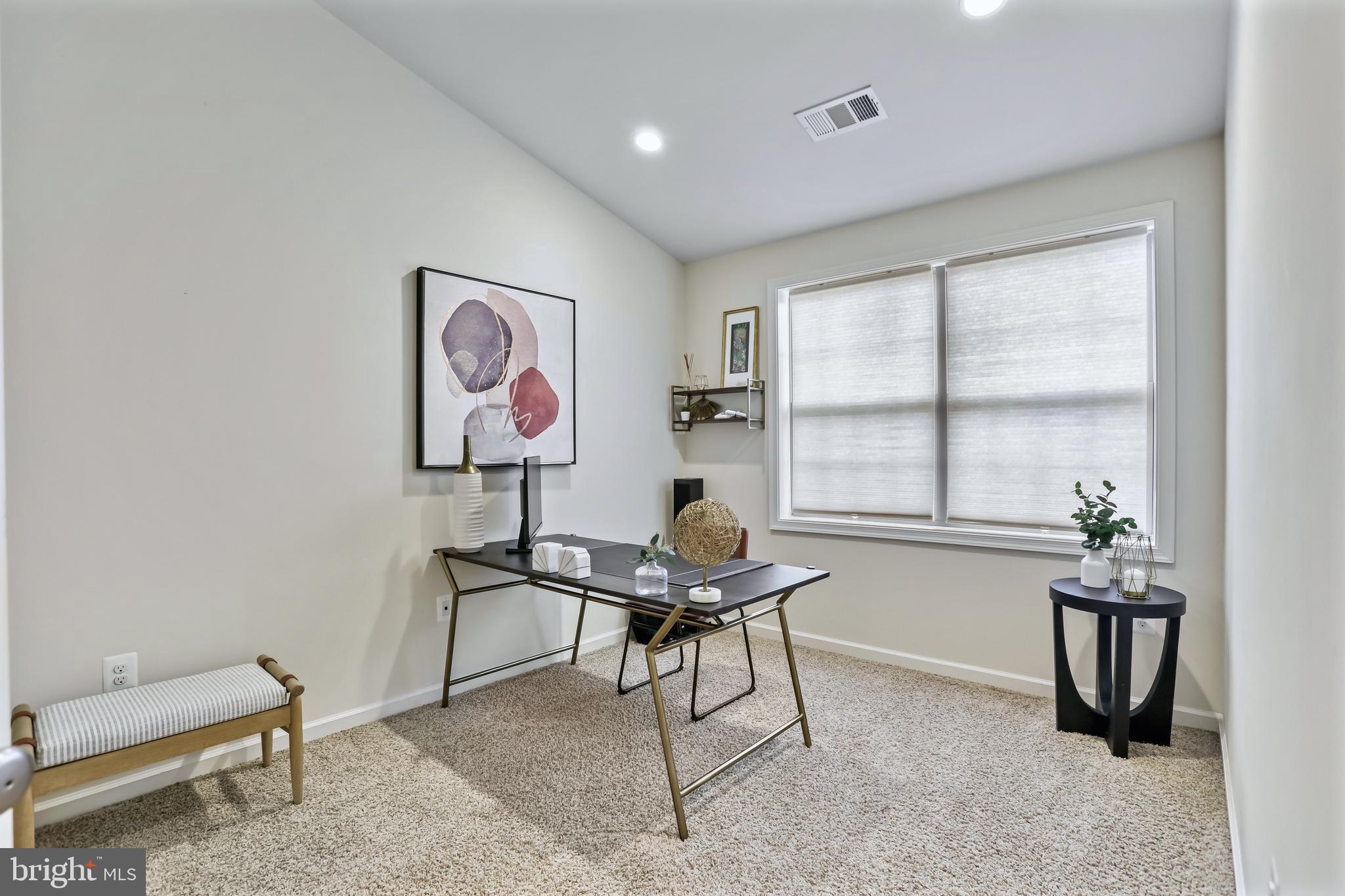 22462 CAMBRIDGEPORT SQ