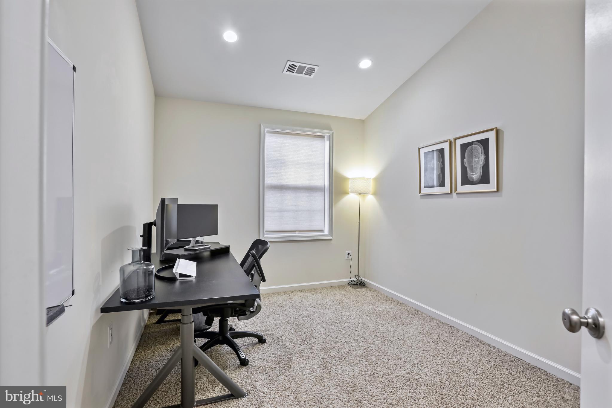 22462 CAMBRIDGEPORT SQ