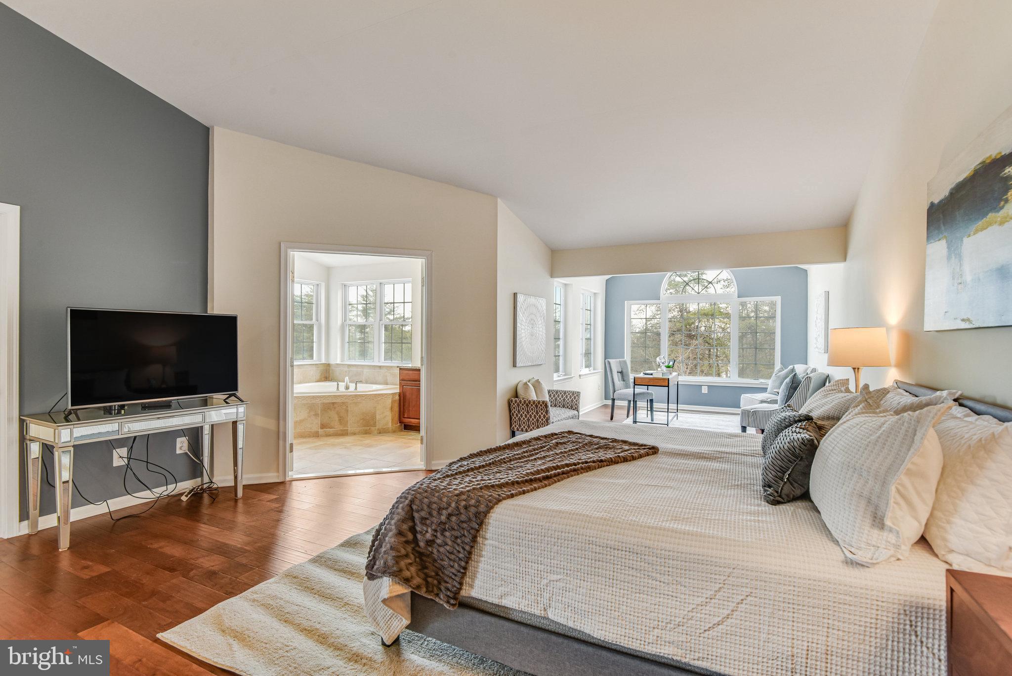 25568 Creekmore Ter