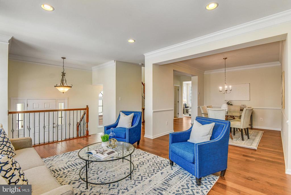 25568 Creekmore Ter