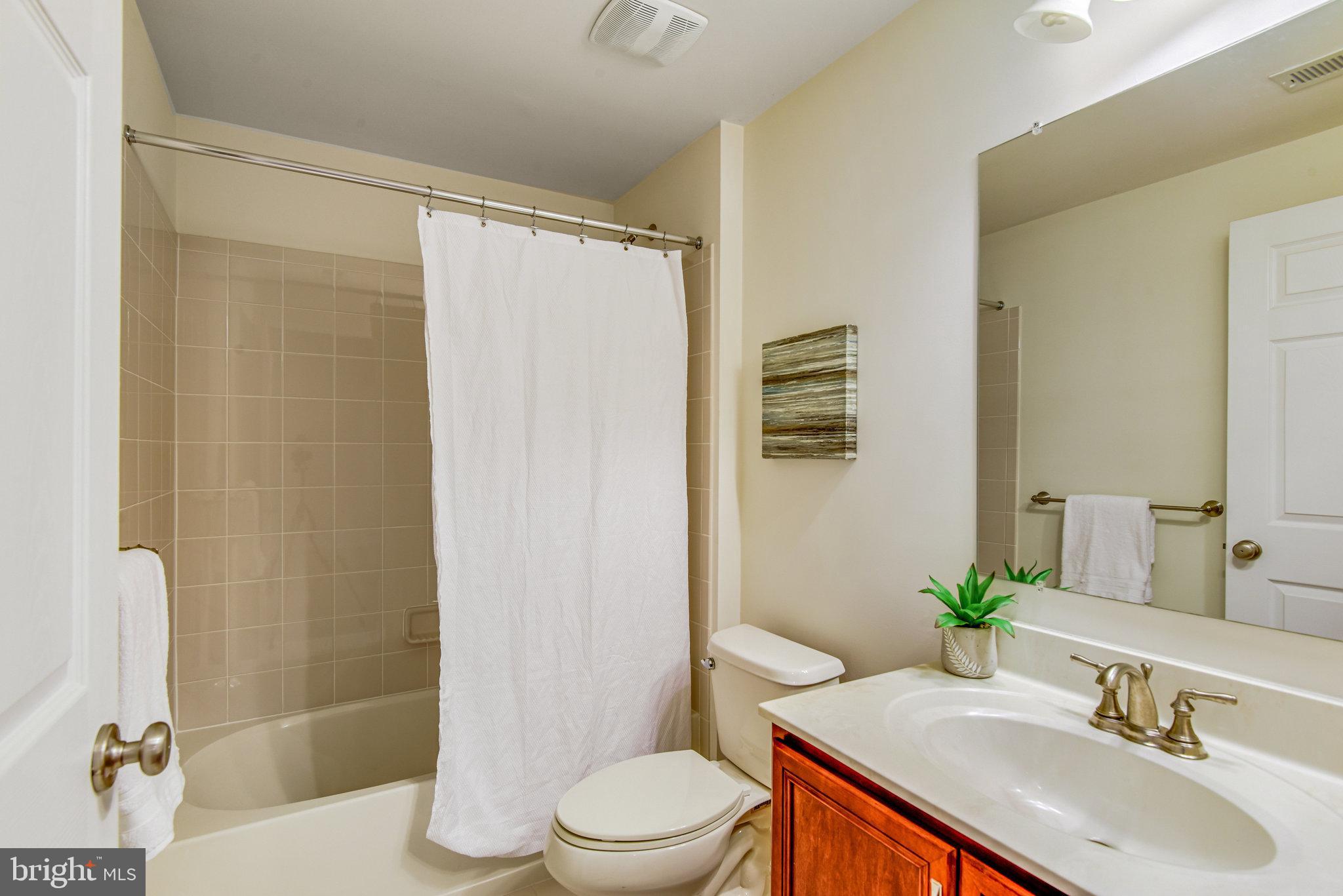 25568 Creekmore Ter