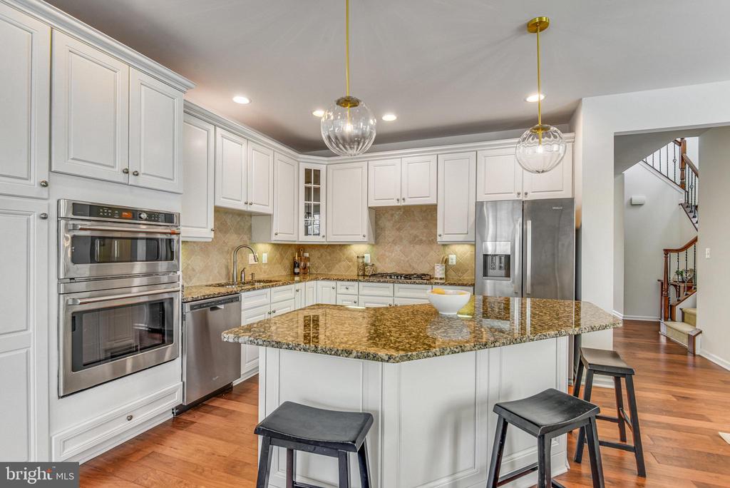25568 Creekmore Ter